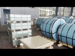 أوراق للقطع من ورق القصدير